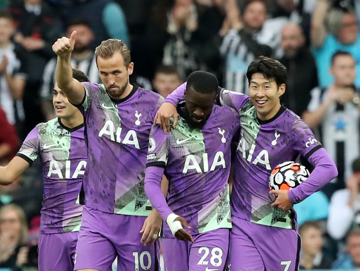 Nhận định, soi kèo Vitesse vs Tottenham