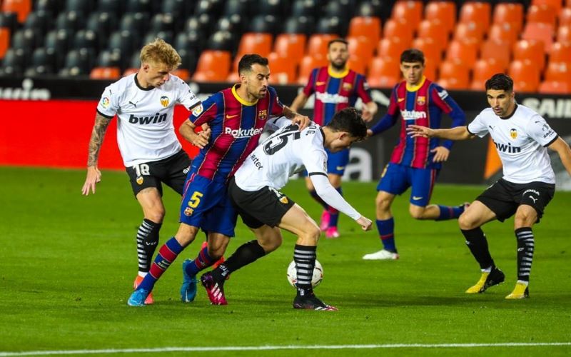 Nhận định, soi kèo Valencia vs Barcelona