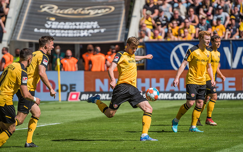 Nhận định, soi kèo Kaiserslautern vs Dresden