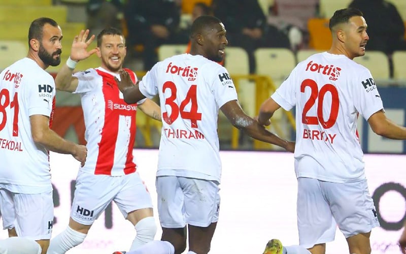 Soi kèo, nhận định Pendikspor vs Sakaryaspor