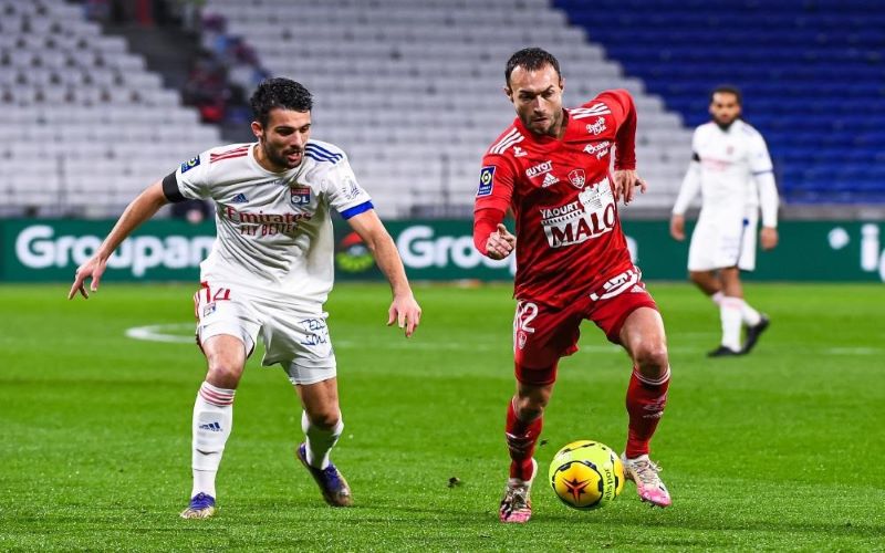 Soi kèo, nhận định Lyon vs Brest