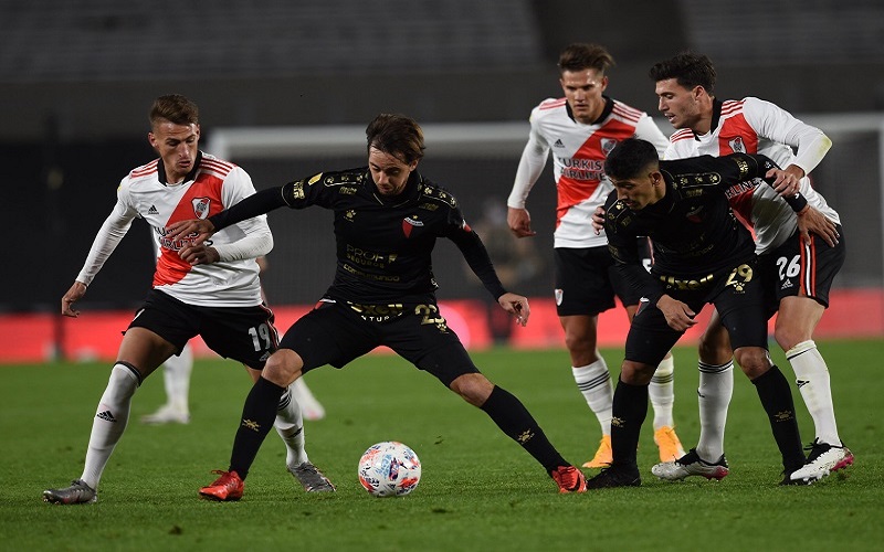 Soi kèo, nhận định River Plate vs Colon