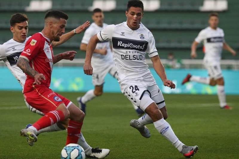 soi-keo-gimnasia-vs-argentinos-juniors-ngay-03-9