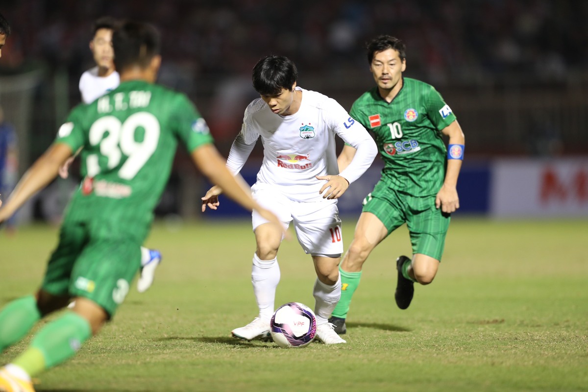 Những vấn đề của HAGL sau vòng 1 V-League 2021