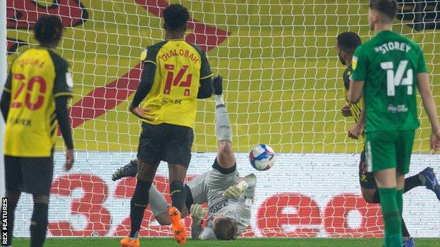 Nhận định, soi kèo Preston vs Watford 2h ngày 17/2/2021