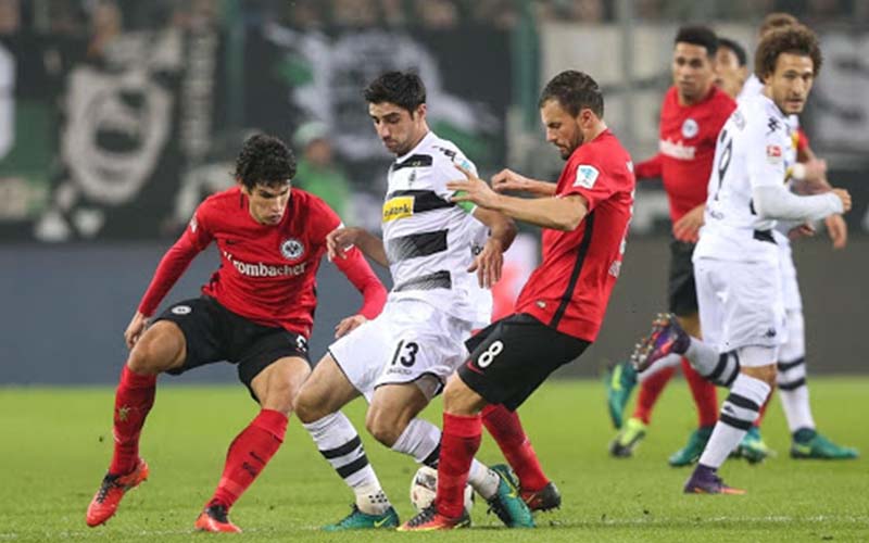 Nhận định, soi kèo Gladbach vs Frankfurt