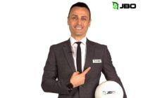 Lễ Ký Kết Hợp Tác Giữa DIMITAR BERBATOV Với JBO